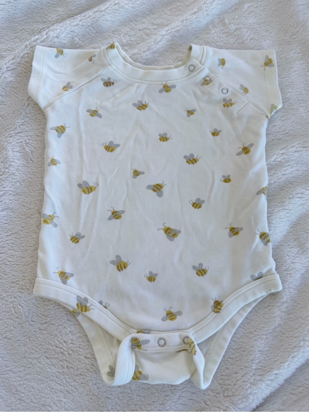 Pehr Snap-on Onesie in Bumble Bees 6-12m
